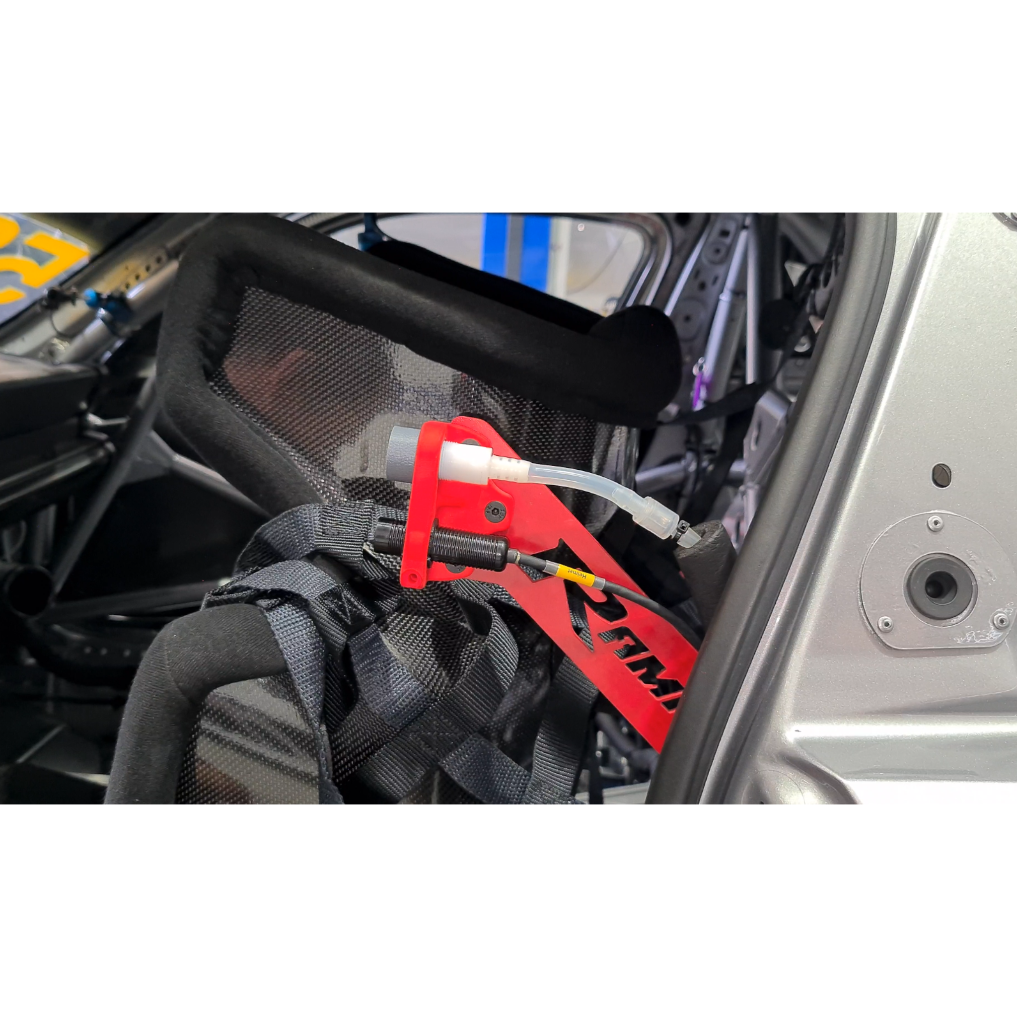 Porsche drink system, hydation system, drink bottle, porsche kit, 992, 991, 911, race car , carrera cup