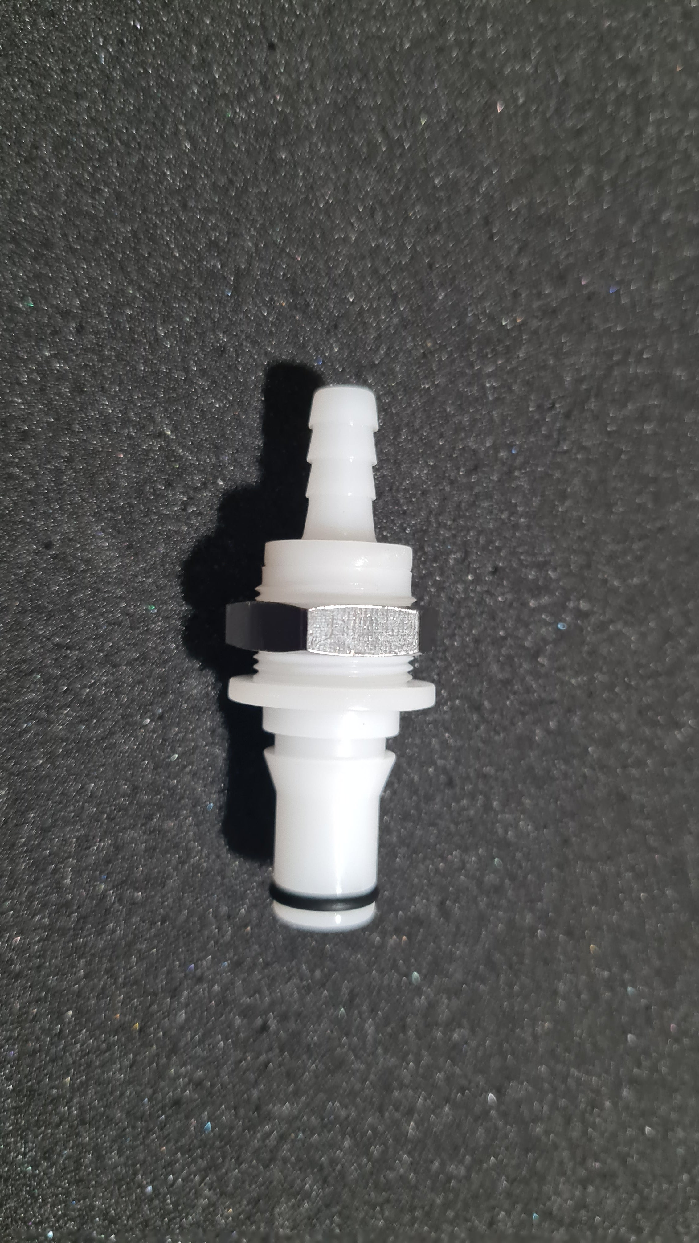 Individual drink and coolsuit dry break fittings.